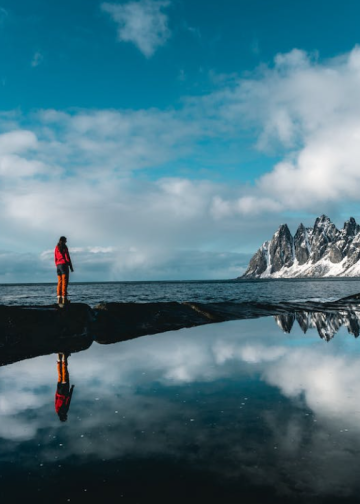 Into the Blue: Epic Kayaking and Canoeing Adventures for Water Lovers