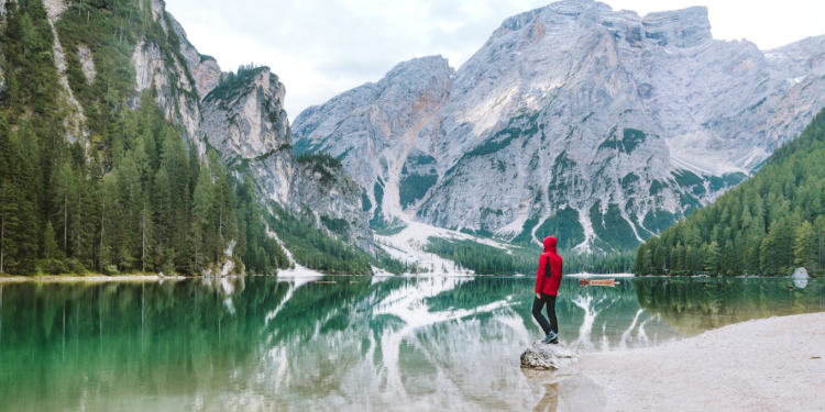 Essential Travel Tips for First-Time Travelers