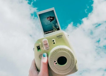 Local Etiquette: Cultural Dos and Don’ts When Traveling Abroad